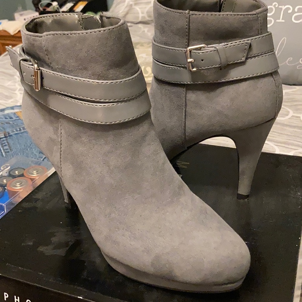 Metaphor booties